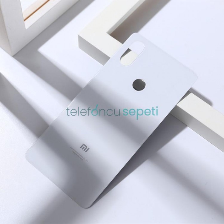 Xiaomi Mi 8se Arka Kapak Beyaz